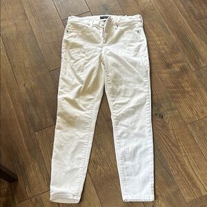 Banana Republic White Skinny Jeans - Clean Slim Fit